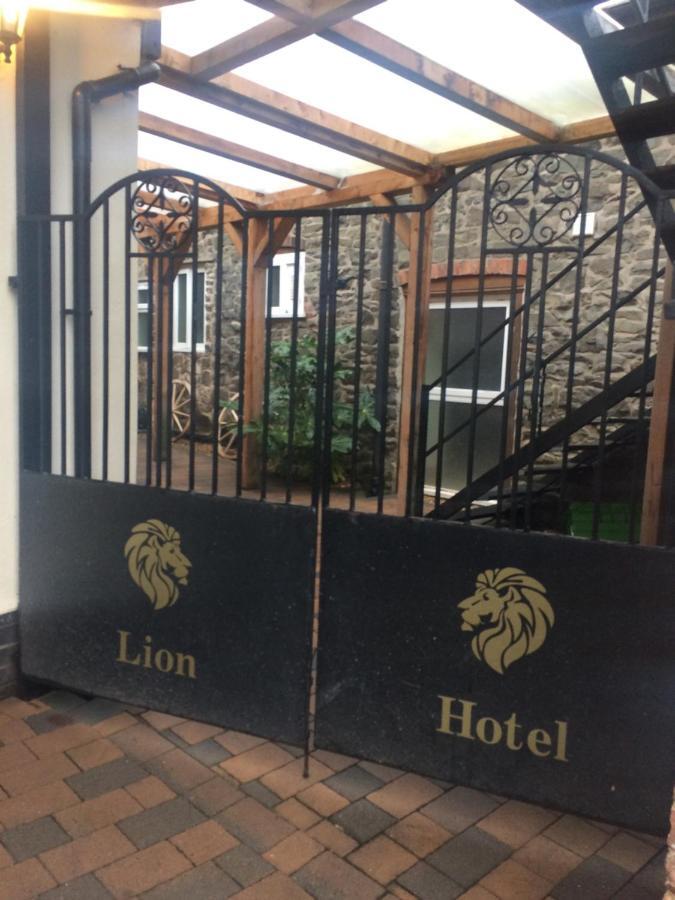 The Lion Hotel Llansantffraid-ym-Mechain Extérieur photo