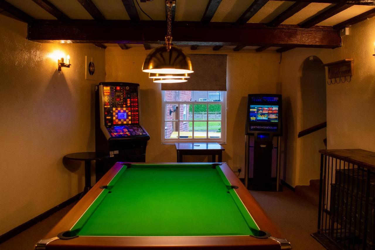 The Lion Hotel Llansantffraid-ym-Mechain Extérieur photo